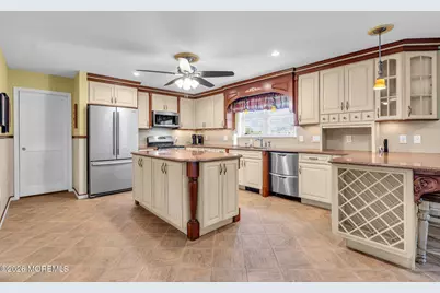 122 Morris Boulevard, Manahawkin, NJ 08050 - Photo 11