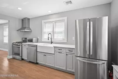 292 Washington Street, Keyport, NJ 07735 - Photo 11