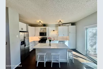113 Richmond Court N #67, Holmdel, NJ 07733 - Photo 5