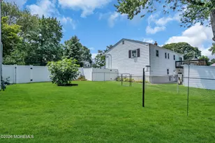 147 Clairmont Ave, Belford, NJ 07718 - Photo 7