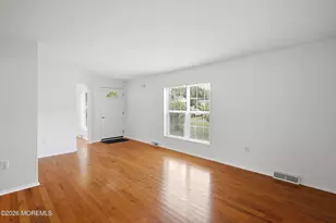 25 Fort Lee Dr, Manahawkin, NJ 08050 - Photo 7