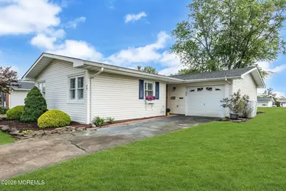 49 Sidney Court, Brick, NJ 08724 - Photo 3