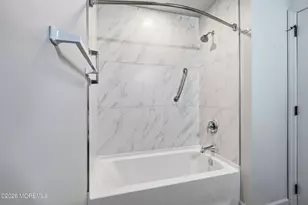 206 Huntington Dr, Lakewood, NJ 08701 - Photo 11