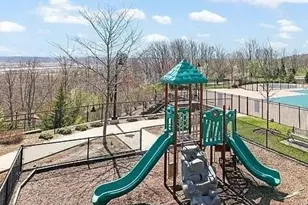 16 Biesiada Ct, Sayreville, NJ 08859 - Photo 51