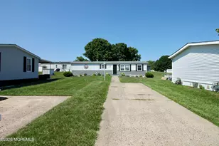 509 Rosalind Rd, Freehold, NJ 07728 - Photo 3