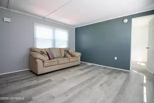 509 Rosalind Rd, Freehold, NJ 07728 - Photo 7