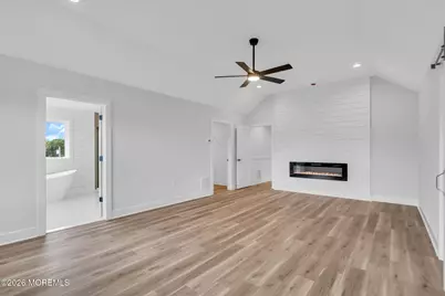 282 Float Avenue, Manahawkin, NJ 08050 - Photo 5