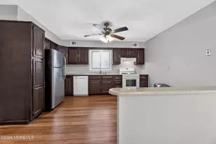 7 Gregg Ln, Bayonne, NJ 07002 - Photo 19