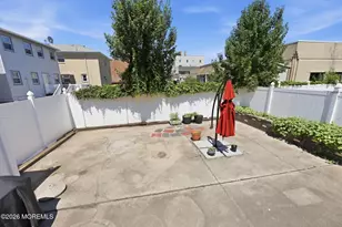 7 Gregg Ln, Bayonne, NJ 07002 - Photo 33
