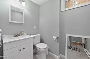 7 Gregg Ln, Bayonne, NJ 07002 - Photo 17