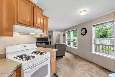 44 Marcia Memorial Circle, Jackson, NJ 08527 - Photo 13