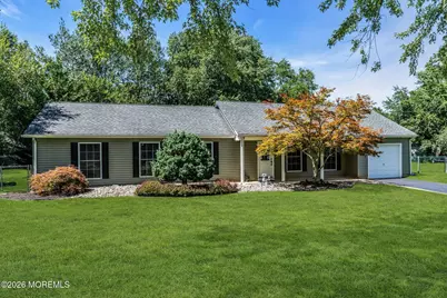 2 York Circle, Jackson, NJ 08527 - Photo 3