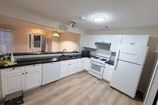 29 Madison Ct, Tinton Falls, NJ 07712 - Photo 5