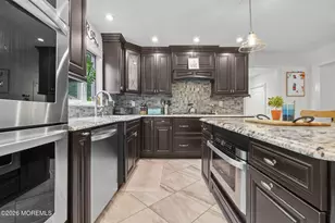 5 Brookside Cir, Marlboro Township, NJ 07746 - Photo 15