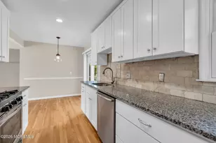 299 Lillian Ln, Toms River Township, NJ 08755 - Photo 19