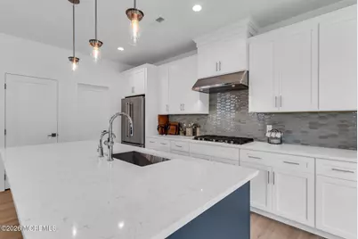 113 Mustang Drive, Manalapan Township, NJ 07726 - Photo 11