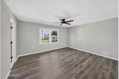 20 Pinckney Road #A4, Red Bank, NJ 07701 - Photo 9