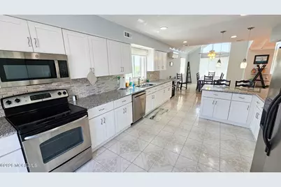 702 Newell Avenue, Manahawkin, NJ 08050 - Photo 5