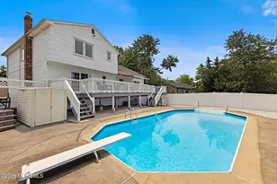 27 Tracy Dr, Manalapan Township, NJ 07726 - Photo 23
