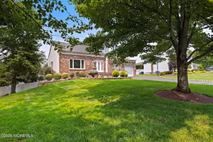 27 Tracy Dr, Manalapan Township, NJ 07726 - Photo 53