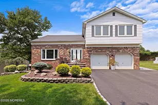 27 Tracy Dr, Manalapan Township, NJ 07726 - Photo 51