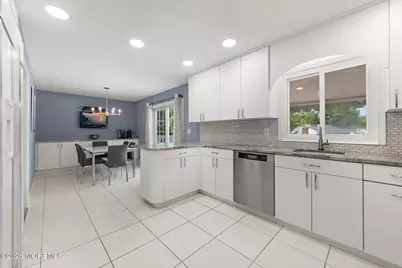 27 Tracy Drive, Manalapan Township, NJ 07726 - Photo 13