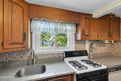 906 Lincoln Avenue, Pine Beach, NJ 08741 - Photo 25