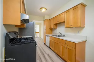 213 Longwood Dr, Manalapan Township, NJ 07726 - Photo 9