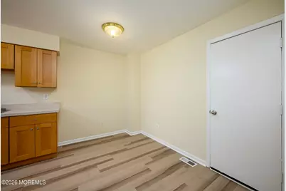 213 Longwood Drive #21-3, Englishtown, NJ 07726 - Photo 5