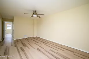 213 Longwood Dr, Manalapan Township, NJ 07726 - Photo 25