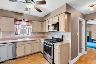 17 Jacob Dr, Howell Township, NJ 07731 - Photo 13