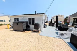 21 E Penguin Way, Lavallette, NJ 08735 - Photo 11