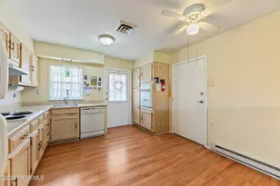 933C Thornhill Ct, Lakewood, NJ 08701 - Photo 9