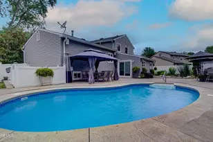 5 Bugle Ct, Howell Township, NJ 07731 - Photo 3