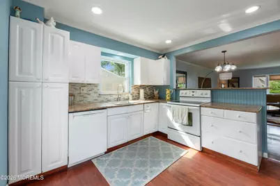 13 Chestnut Street, Farmingdale, NJ 07727 - Photo 13