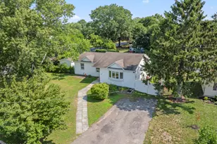 13 Chestnut St, Farmingdale, NJ 07727 - Photo 5