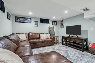 82 Harrison Ave, Red Bank, NJ 07701 - Photo 29