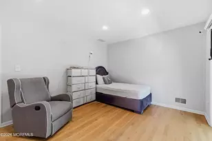 450 Wall St, Eatontown, NJ 07724 - Photo 23