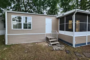 17 Pinewood Trl, Brick, NJ 08724 - Photo 3