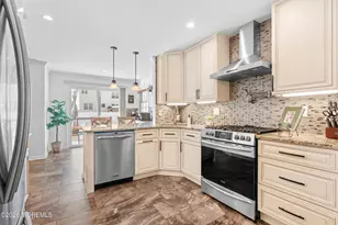 43 Sun Hollow Rd, Howell Township, NJ 07731 - Photo 17