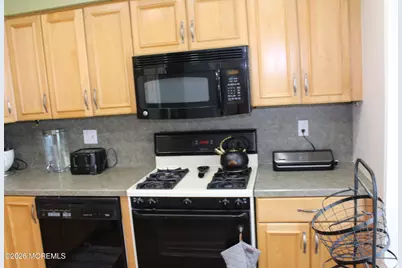 96 Joan Court, Jackson, NJ 08527 - Photo 3