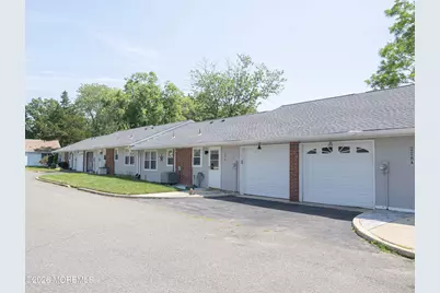 228B Buckingham Court, Lakewood, NJ 08701 - Photo 5