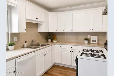 132 South Street #132C, Red Bank, NJ 07701 - Photo 5