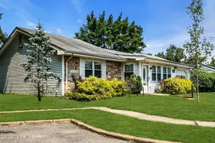 66A Ivy Ct, Lakewood, NJ 08701 - Photo 9