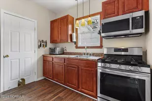 19 Manchester Ave, Keyport, NJ 07735 - Photo 7