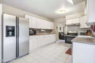 450 Iron Bridge Rd, Freehold, NJ 07728 - Photo 11