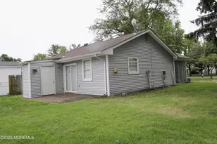 12A Cactus Dr, Lakewood, NJ 08701 - Photo 3