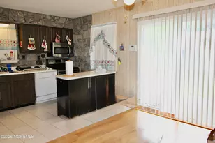 12A Cactus Dr, Lakewood, NJ 08701 - Photo 11