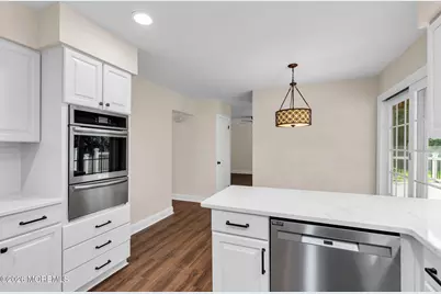 420 W Union Hill Road, Morganville, NJ 07751 - Photo 17