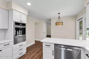 420 W Union Hill Rd, Morganville, NJ 07751 - Photo 17
